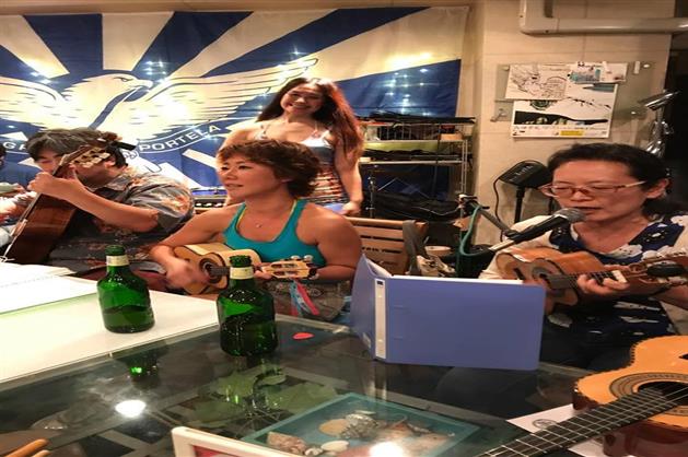 Consulado da Portela no Japão faz roda de samba em homenagem à Paulo da Portela