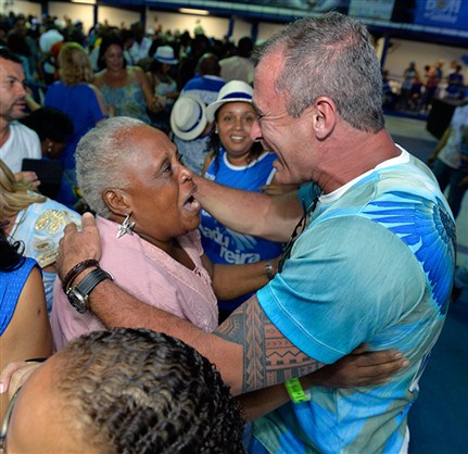 Feijoada da Portela teve Jorge Aragão e apresentação de Paulo Barros