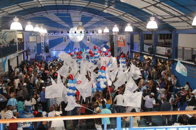 Com unificação das chaves, Portela faz eliminatória com 14 sambas nesta sexta-feira