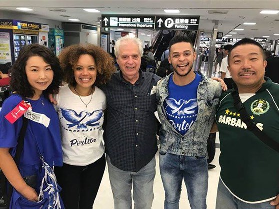 Comitiva da Portela desembarca no Japão
