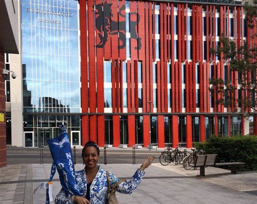 Alunos de universidade britânica vão criar figurino para Danielle Nascimento