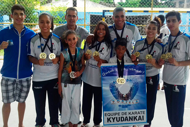 Equipe de karate da Portela segue colecionando medalhas