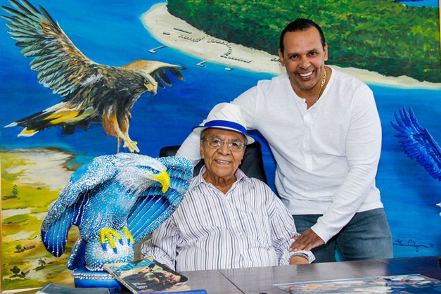 Monarco quer portelense cantando forte