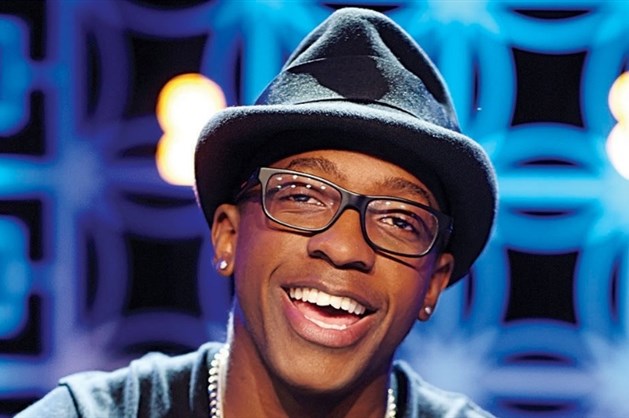 Portela recebe show do cantor Mumuzinho no próximo sábado