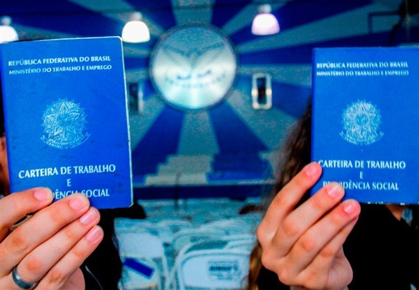 Portela dá trabalho" terá emissão de carteira profissional e 2,5 mil vagas nesta terça