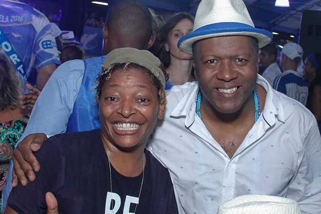 Convidada de Tia Surica, Mart'nália contagiou o público na feijoada portelense