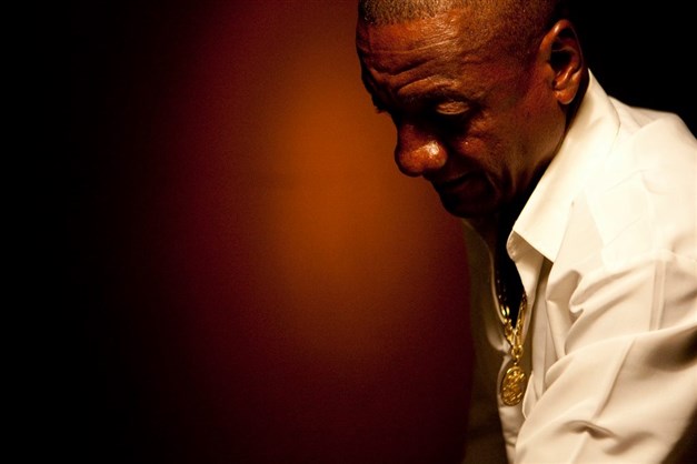 Missa de 7º dia de Timbira será sábado na capela da quadra da Portela