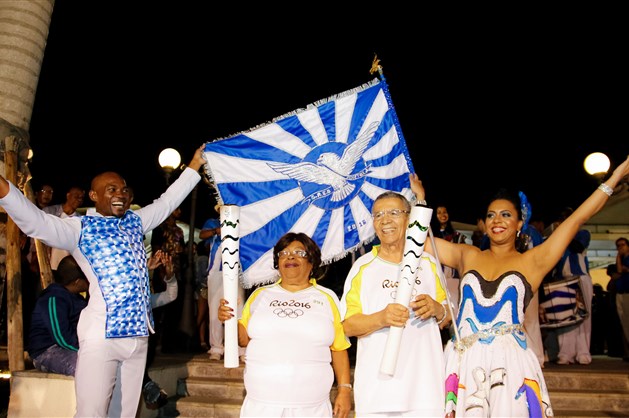 Portelenses ilustres participam do revezamento da tocha