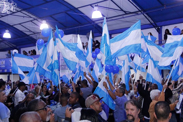 Com seis obras, Portela faz mais uma eliminatória nesta sexta