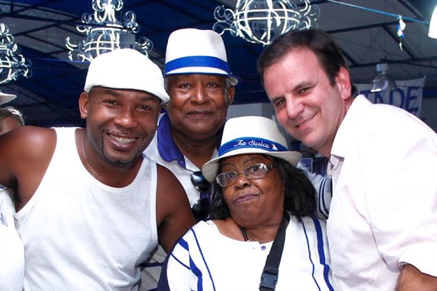 Feijoada da Portela lotou a quadra da escola com presença de Eduardo Paes